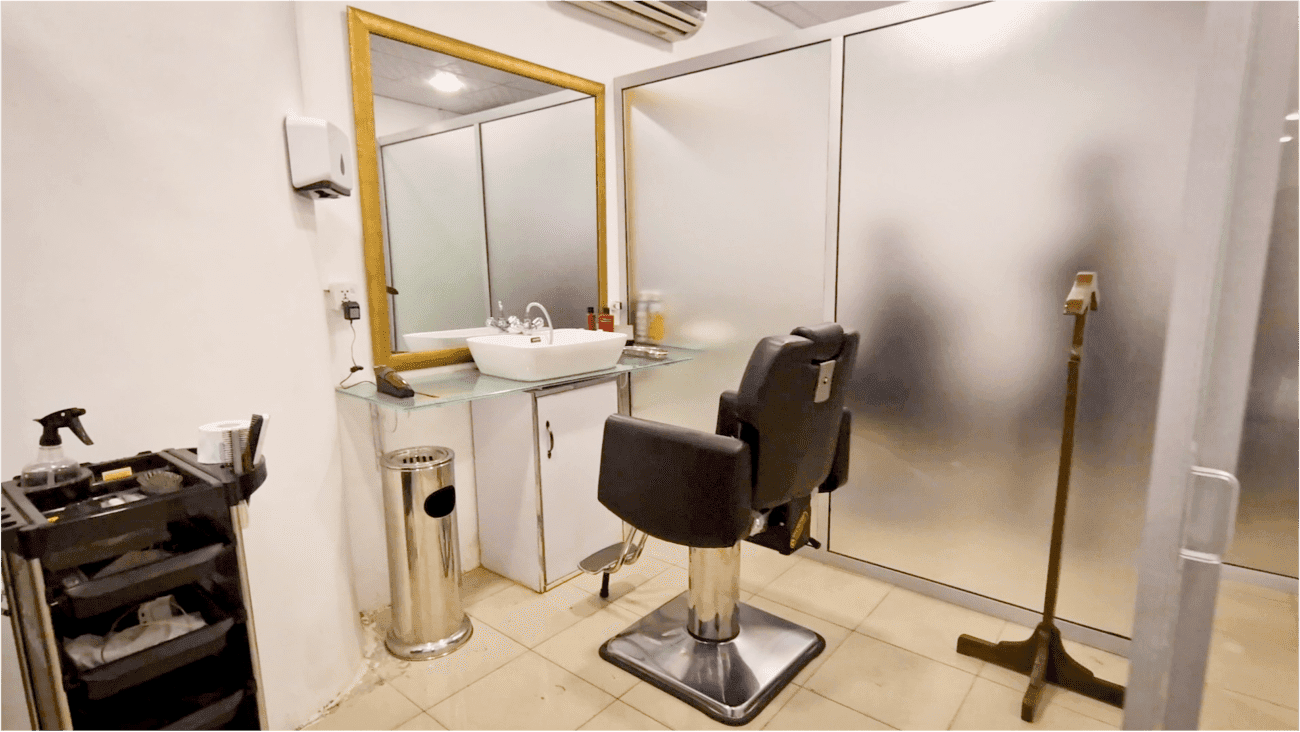 Economy Service Plan - Save Big on Hair Care with M Hair House! ‍♀️